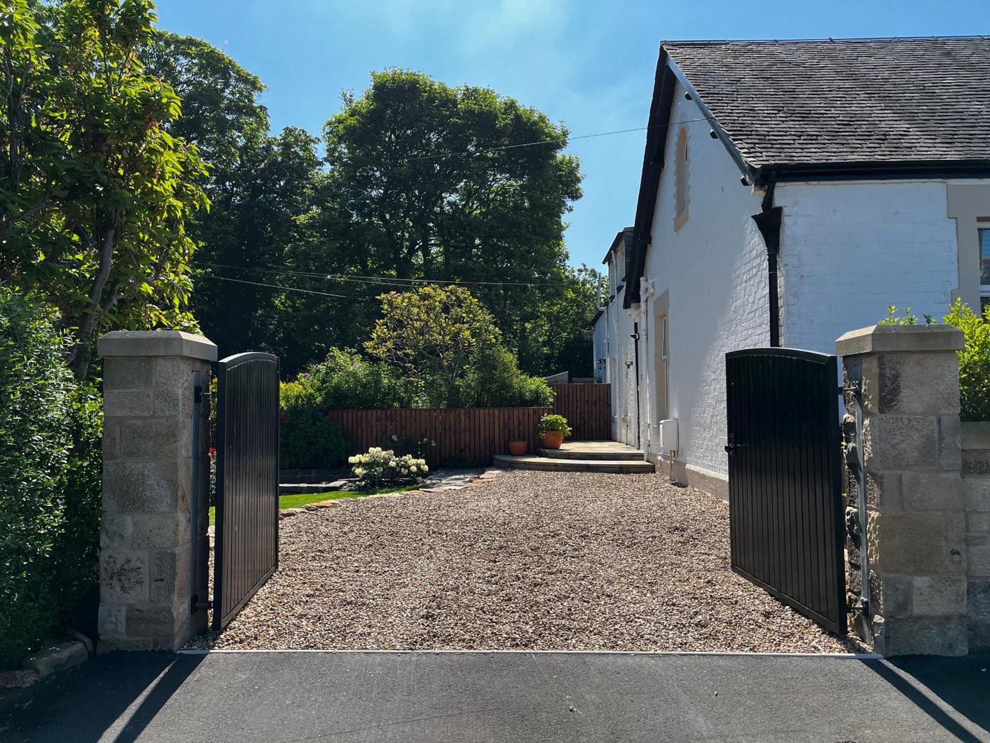 Islay House,Comfortable Home With Private Garden, Pencaitland, East Lothian, Scotland Exterior photo